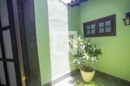 Jardim de inverno de casa de condomínio para alugar com 3 quartos, 290m² em Anil, Rio de Janeiro