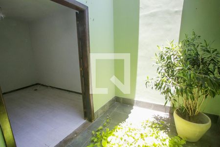 Jardim de inverno de casa de condomínio para alugar com 3 quartos, 290m² em Anil, Rio de Janeiro