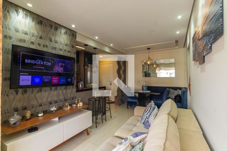 Sala de apartamento à venda com 2 quartos, 69m² em Chácara Seis de Outubro, São Paulo