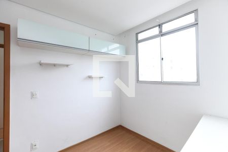 Apartamento para alugar com 2 quartos, 47m² em Califórnia, Contagem