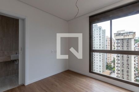 Quarto 1 de apartamento à venda com 3 quartos, 107m² em Santo Antônio, Belo Horizonte