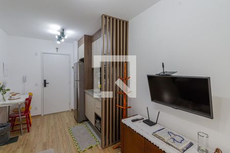 Sala e Cozinha de kitnet/studio à venda com 1 quarto, 31m² em Indianópolis, São Paulo