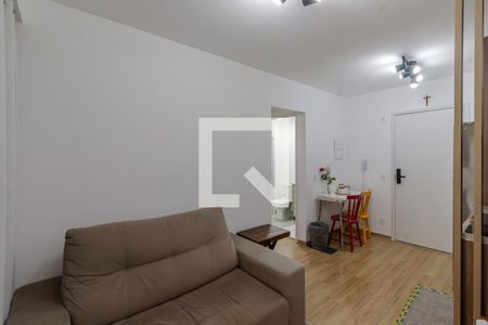 Sala e Cozinha de kitnet/studio à venda com 1 quarto, 31m² em Indianópolis, São Paulo