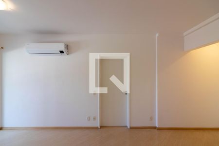 Sala de apartamento para alugar com 3 quartos, 75m² em Itaim Bibi, São Paulo
