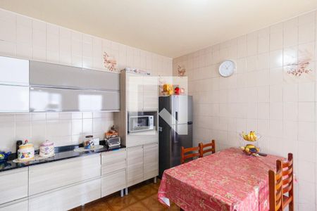 Casa à venda com 3 quartos, 160m² em Padroeira, Osasco