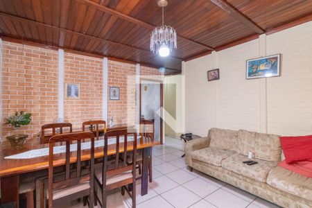 Casa à venda com 3 quartos, 120m² em Jardim Eliane, São Paulo