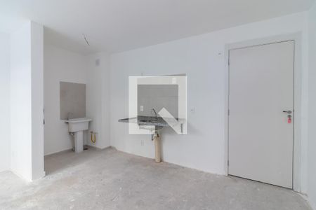 Sala e Cozinha de apartamento à venda com 2 quartos, 57m² em Vila Hebe, São Paulo