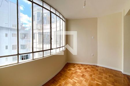 Varanda coberta de apartamento à venda com 3 quartos, 200m² em Centro, Belo Horizonte