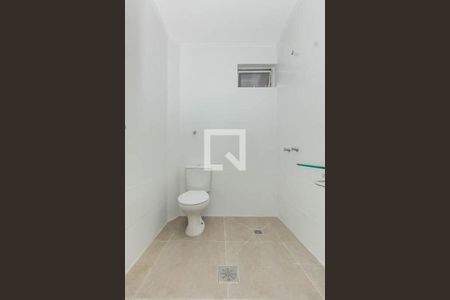 Banheiro de apartamento para alugar com 1 quarto, 50m² em Centro Histórico, Porto Alegre