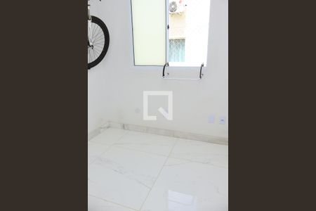 Quarto 2 de apartamento para alugar com 2 quartos, 40m² em Piatã, Salvador