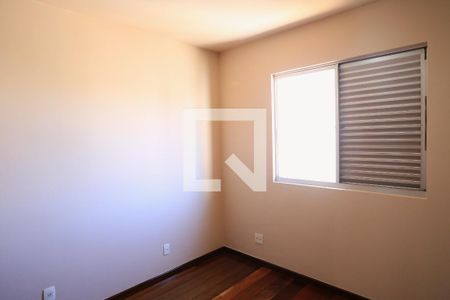 Quarto de apartamento para alugar com 3 quartos, 86m² em Lourdes, Belo Horizonte