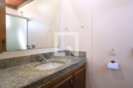 Banheiro da Suíte de apartamento para alugar com 3 quartos, 86m² em Lourdes, Belo Horizonte