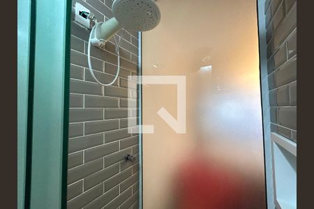 Banheiro de apartamento para alugar com 1 quarto, 30m² em Centro, Florianópolis