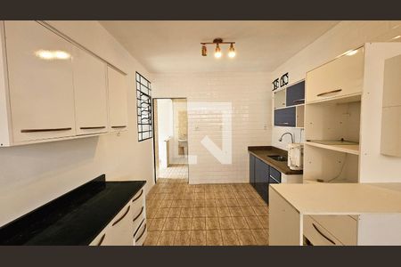 Casa à venda com 3 quartos, 383m² em Vila Pirapora, Jundiaí