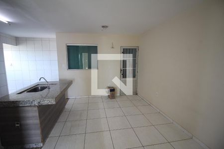 Sala de apartamento à venda com 2 quartos, 60m² em Jardim Bandeirantes, Contagem