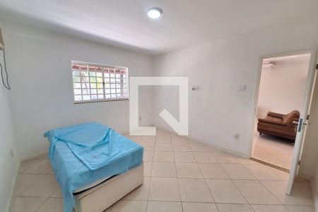 Quarto 2 de casa para alugar com 2 quartos, 100m² em Saracuruna, Duque de Caxias