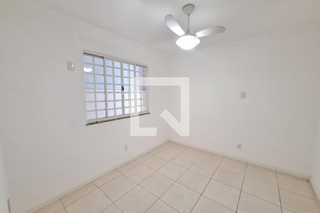 Quarto de casa para alugar com 2 quartos, 100m² em Saracuruna, Duque de Caxias
