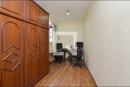 Quarto 1 de apartamento à venda com 3 quartos, 90m² em Santa Cruz, Belo Horizonte