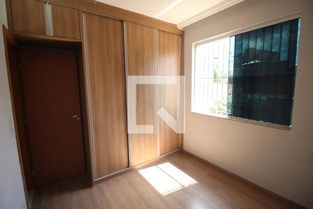 Quarto 1 de apartamento para alugar com 2 quartos, 58m² em Santa Cruz (barreiro), Belo Horizonte