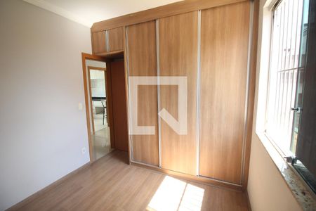 Quarto 1 de apartamento para alugar com 2 quartos, 58m² em Santa Cruz (barreiro), Belo Horizonte