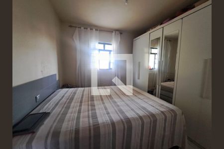 Quarto 1 - Casa 2 de casa à venda com 4 quartos, 200m² em Novo Osasco, Osasco