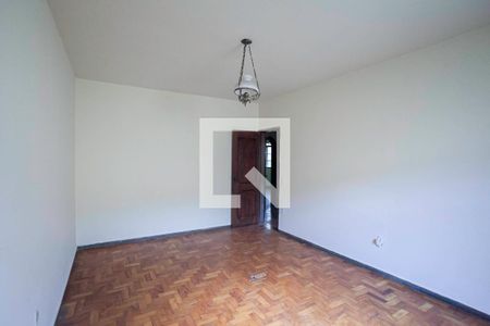 Quarto 1 de casa para alugar com 3 quartos, 360m² em Glória, Belo Horizonte