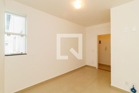 Quarto de casa para alugar com 1 quarto, 45m² em Vila Isolina Mazzei, São Paulo