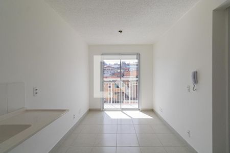 Sala/Cozinha/Área de Serviço  de apartamento para alugar com 2 quartos, 35m² em Itaquera, São Paulo