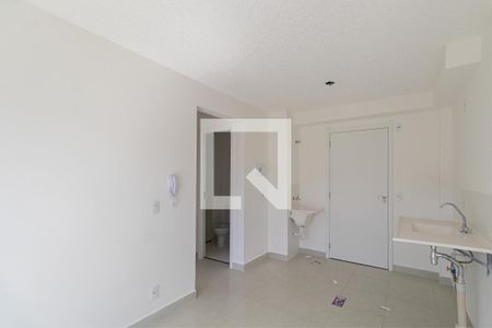 Sala/Cozinha/Área de Serviço  de apartamento para alugar com 2 quartos, 35m² em Itaquera, São Paulo