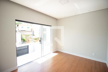 Quarto 1 de casa para alugar com 3 quartos, 300m² em Colonial, Contagem