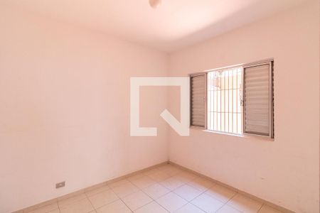 Quarto 2 de casa para alugar com 2 quartos, 120m² em Jardim dos Cataldis, São Paulo