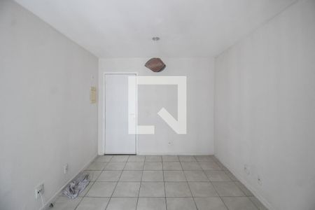 Sala de apartamento para alugar com 1 quarto, 44m² em Centro, Nilópolis