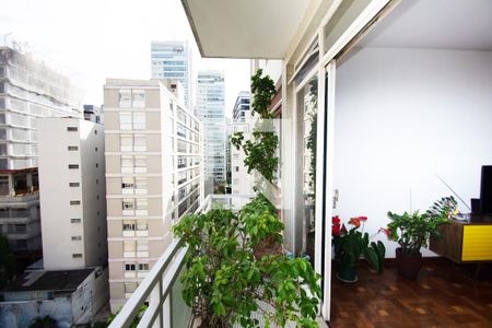 varanda Sala de apartamento à venda com 2 quartos, 107m² em Jardim America, São Paulo