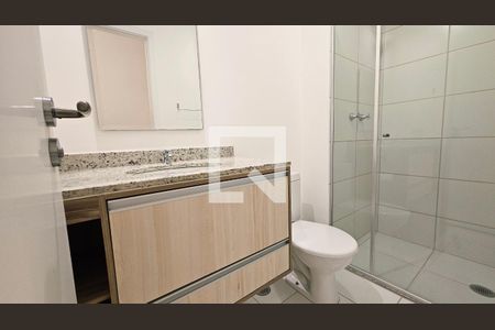 Banheiro de apartamento à venda com 2 quartos, 56m² em Jardim Ermida I, Jundiaí
