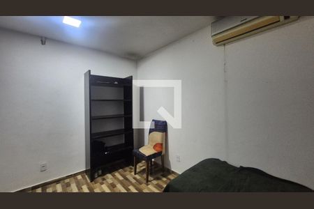 Quarto  de casa à venda com 2 quartos, 70m² em Vargem Grande, Rio de Janeiro