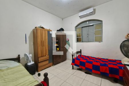 Quarto 1 de casa à venda com 2 quartos, 250m² em Vila Proost de Souza, Campinas