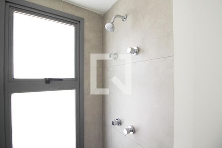 Banheiro de kitnet/studio à venda com 1 quarto, 30m² em Indianópolis, São Paulo