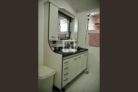 Banheiro da Suíte  de casa à venda com 3 quartos, 176m² em Jardim das Palmeiras, São Bernardo do Campo