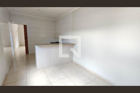 Sala de casa para alugar com 2 quartos, 55m² em Vila Cristina, Ferraz de Vasconcelos
