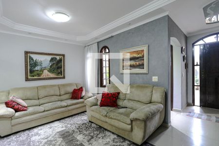 Sala de casa para alugar com 3 quartos, 330m² em Vila Mogilar, Mogi das Cruzes