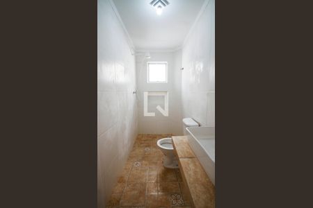 Banheiro de apartamento para alugar com 1 quarto, 60m² em Tupi, Praia Grande