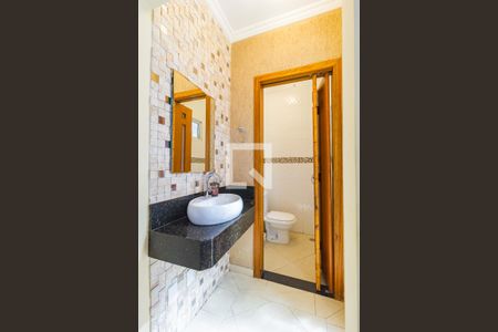 Lavabo de casa à venda com 3 quartos, 210m² em Vila Bertioga, São Paulo