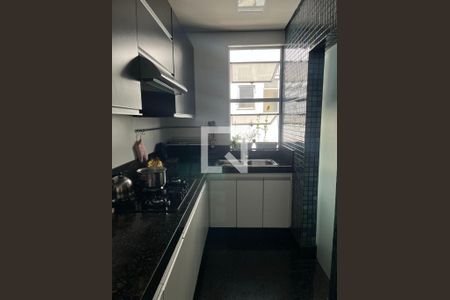 Apartamento à venda com 3 quartos, 110m² em Sion, Belo Horizonte