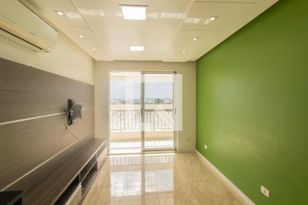 Sala de apartamento para alugar com 3 quartos, 77m² em Novo Mundo, Curitiba