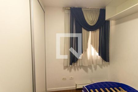 Quarto 2 de apartamento para alugar com 3 quartos, 77m² em Novo Mundo, Curitiba