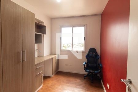 Quarto 1 de apartamento para alugar com 3 quartos, 77m² em Novo Mundo, Curitiba