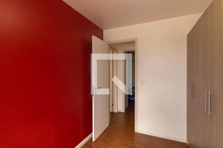 Quarto 1 de apartamento para alugar com 3 quartos, 77m² em Novo Mundo, Curitiba