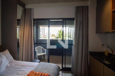 Sala / Quarto - Studio de kitnet/studio para alugar com 1 quarto, 30m² em Cidade Monções, São Paulo
