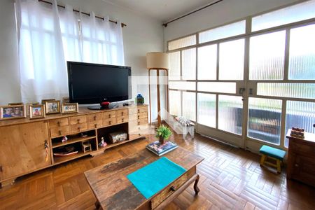 Sala de casa à venda com 3 quartos, 360m² em Cachoeirinha, Belo Horizonte