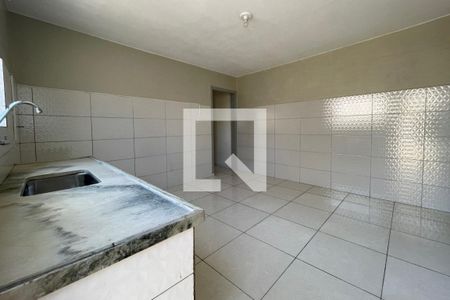 Cozinha de casa para alugar com 2 quartos, 70m² em Vila Maria Luisa, São Paulo